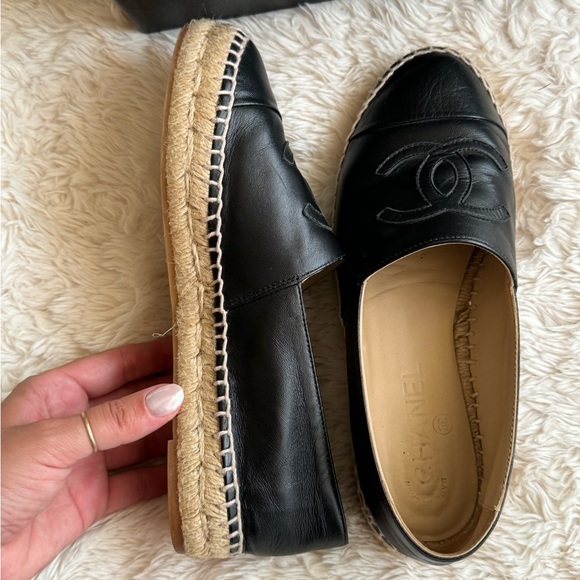 Chanel Lambskin CC Espadrille - Picture 7 of 13